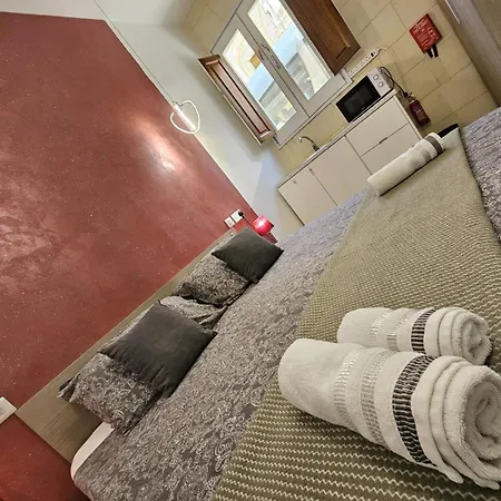 Bertinas Luxury Village דירה *