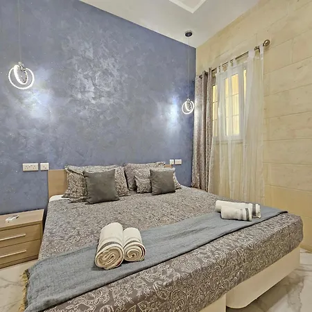 Bertinas Luxury Village דירה