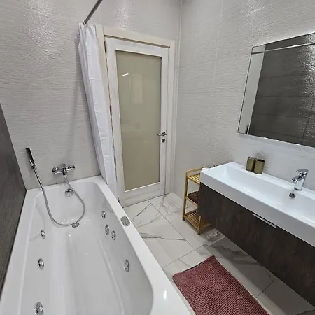 Bertinas Luxury Village Apartment